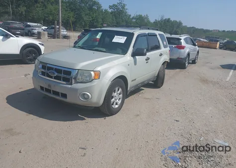 2008 Ford Escape Xlt z USA, uszkodzony, nr VIN 1FMCU93188KE62666